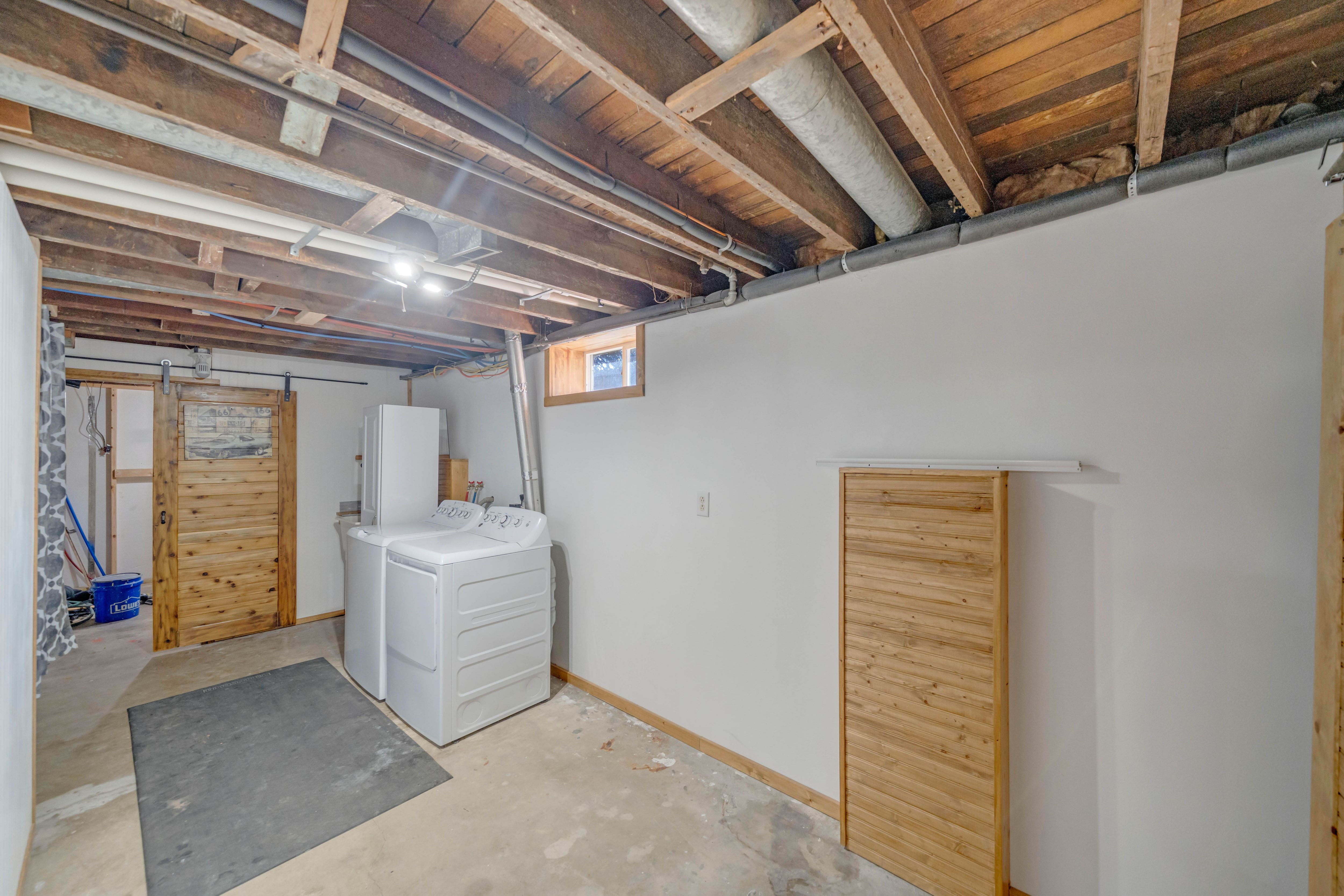 Listing Photo: 320 Burlington Ave, Martensdale, IA 50160 (17 of 34)